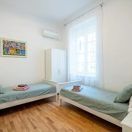 Apartman Eta - U Centru Grada Pula