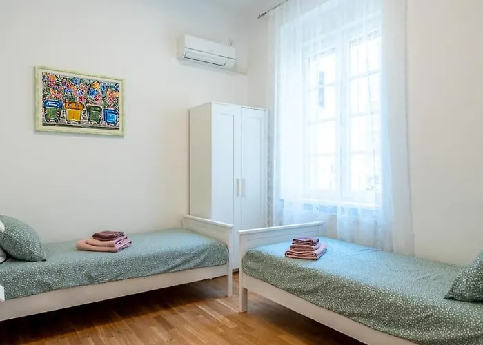 Eta - U Centru Grada Apartman